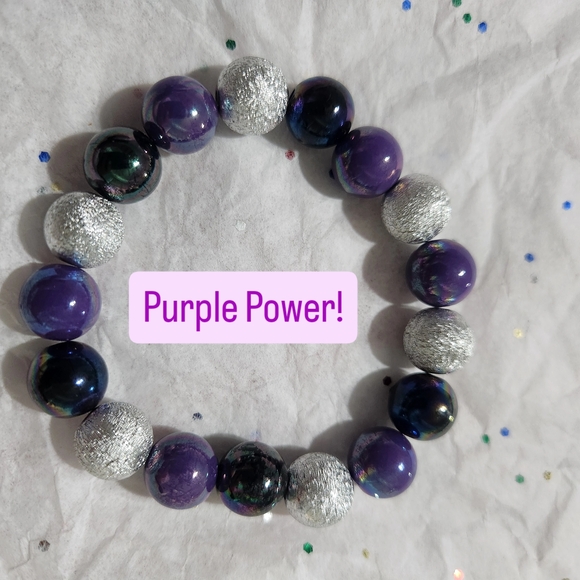 Zebra Stripe and Gold Beaded Bracelet - Picture 9 of 16